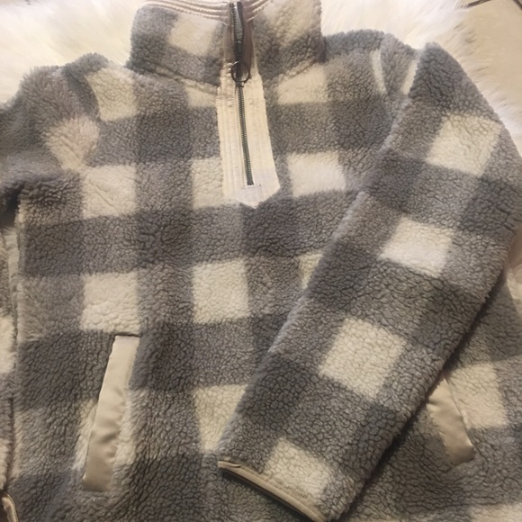 Abercrombie & Fitch Half-Zip Sherpa Fleece - Picture 2 of 5